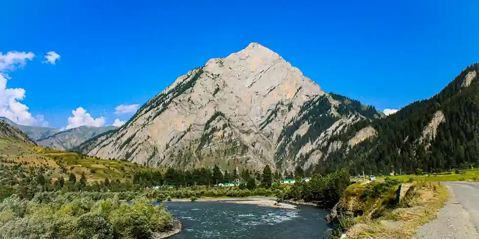 habba khatoon mountain jammu and kashmir